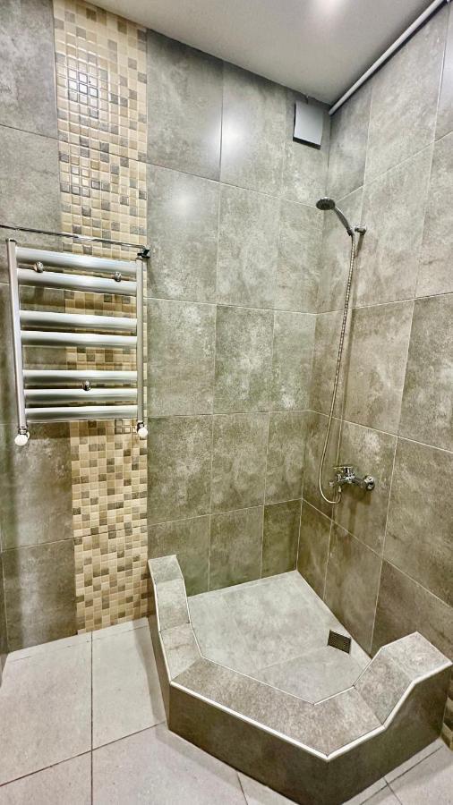 Magnolia Apartment Terrace 3 บาทูมิ ภายนอก รูปภาพ