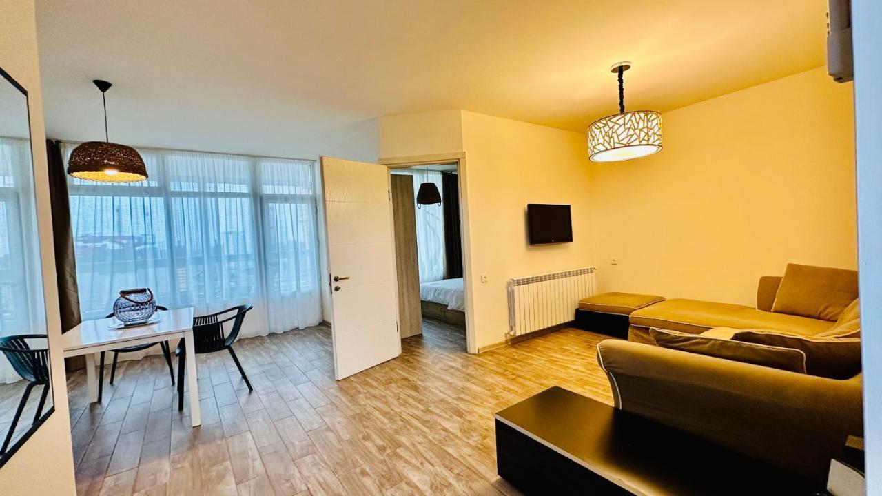 Magnolia Apartment Terrace 3 บาทูมิ ภายนอก รูปภาพ